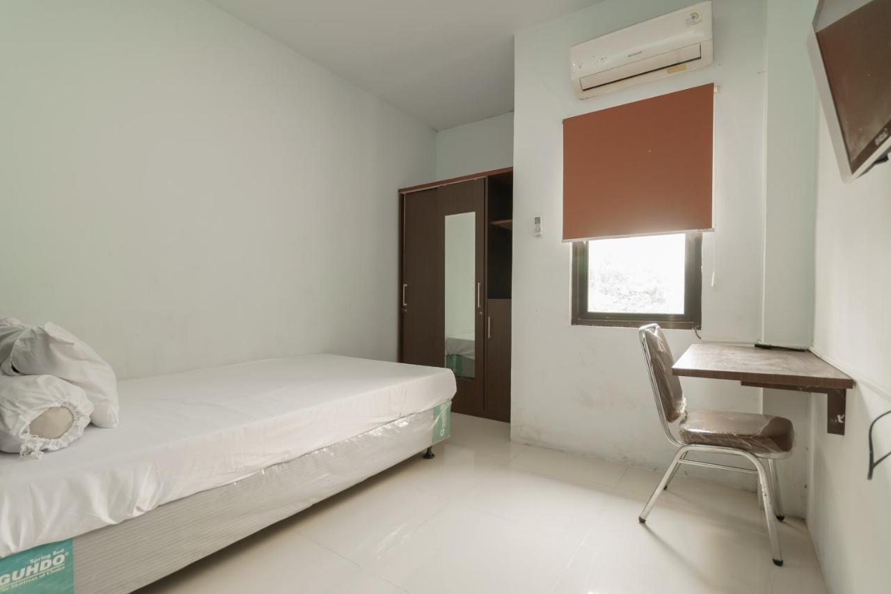 Koolkost Syariah Near Kampus Utama Universitas Budi Luhur Mencil Εξωτερικό φωτογραφία